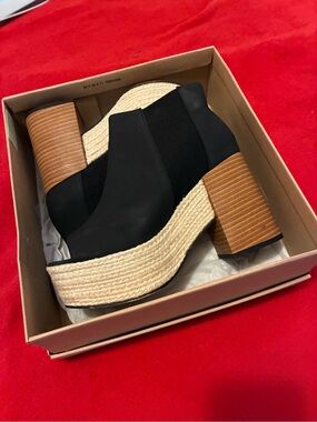 Chunky Peep Toe Booties from ASOS